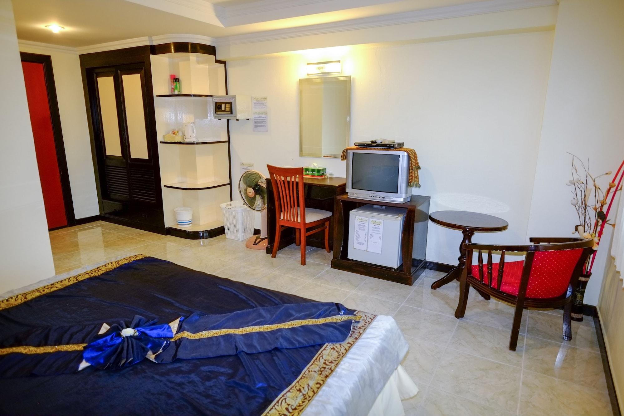 Adonis Guest House Patong Exterior photo