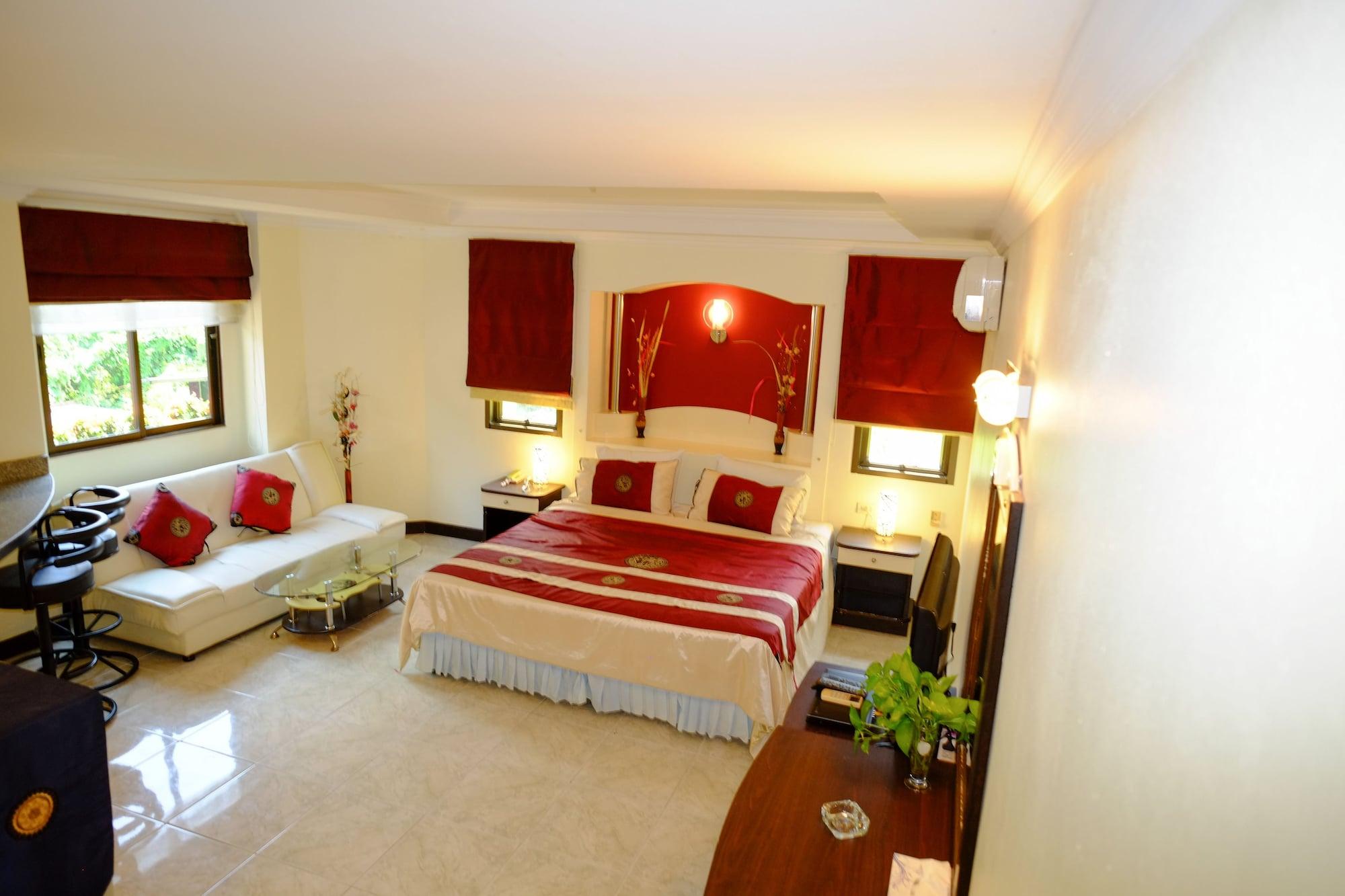 Adonis Guest House Patong Exterior photo