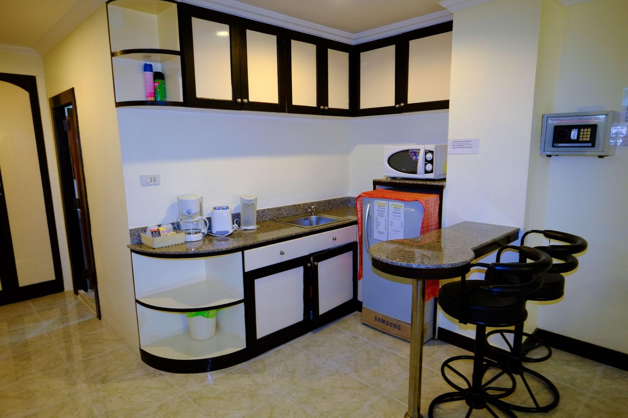 Adonis Guest House Patong Exterior photo