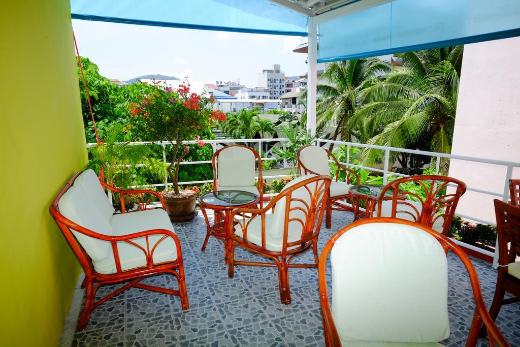 Adonis Guest House Patong Exterior photo