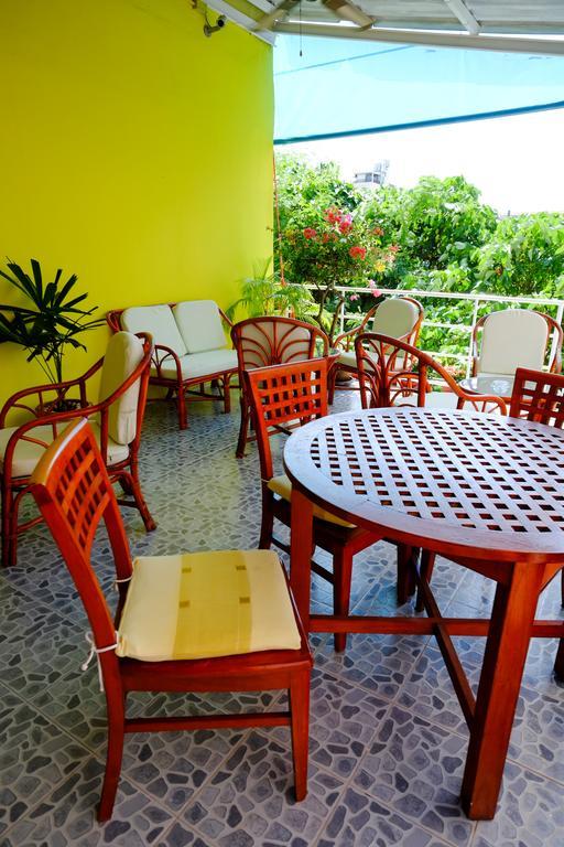Adonis Guest House Patong Exterior photo