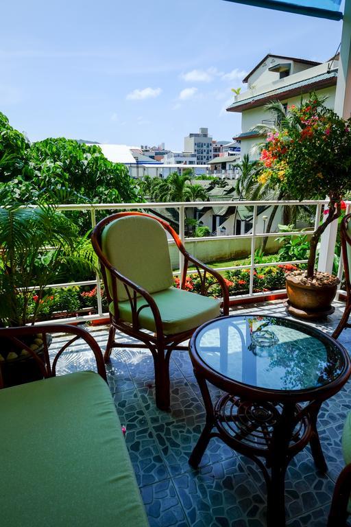 Adonis Guest House Patong Exterior photo